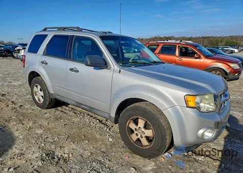2011 Ford Escape Xlt from USA, damaged, VIN 1FMCU9DG6BKB10132